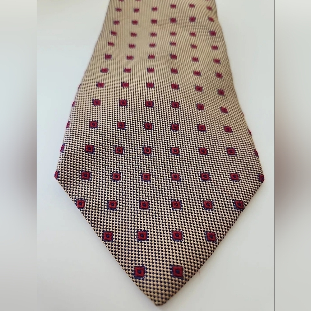 Tommy Hilfiger Gold Blue Red 100% Silk Vintage Men’s Neck Tie Made in U.S.A.